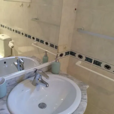 아파트 Apartament Al Centre Historic De -b12 *